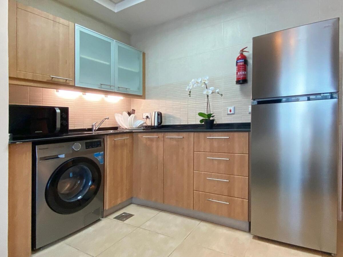 Apartment Stylish In Marina Near And Metro Z614 Dubai